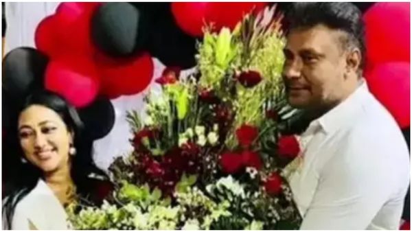 హీరో పెళ్లిరోజు వేడుకలు, హీరో భార్య మీద ప్రముఖ నటి సెటైర్లు, వార్ వన్ సైడ్ కాదు, గేమ్ బిగిన్ !