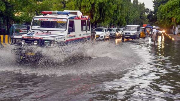 Rains: శుభవార్త చెప్పిన వాతావరణ శాఖ.. మరో మూడు రోజులు వర్షాలే..!