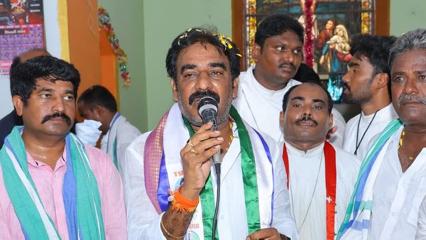 కారు వదిలి పారిపోయిన మాచర్ల ఎమ్మెల్యే పిన్నెల్లి రామకృష్ణా రెడ్డి.. అరెస్ట్ లో కొనసాగుతున్న హైడ్రామా