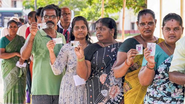 సీనియర్లకు డేంజర్ బెల్స్ - సీన్ మార్చేసిన పోలింగ్..!!