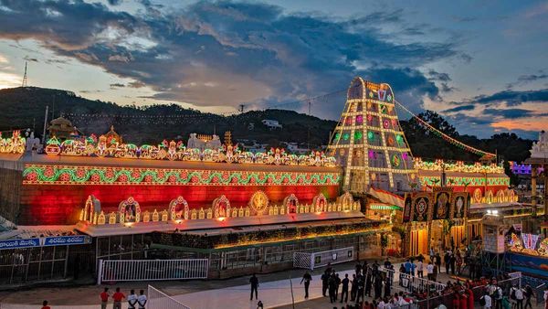 TTD: నేడు తిరుమల శ్రీవారి ఆలయంలో విశేషఉత్సవం; తిరుపతిలోనూ పుష్పయాగం!!