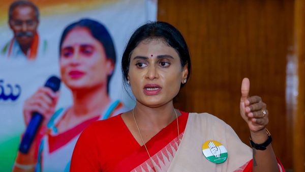 YS Sharmila: సుప్రీంకోర్టు స్టే పై షర్మిల రియాక్షన్ ఇదే..!