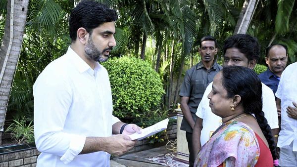 సమస్యలు చెప్పుకోవాలంటే `ఆయన`ను కలవాల్సిందే..