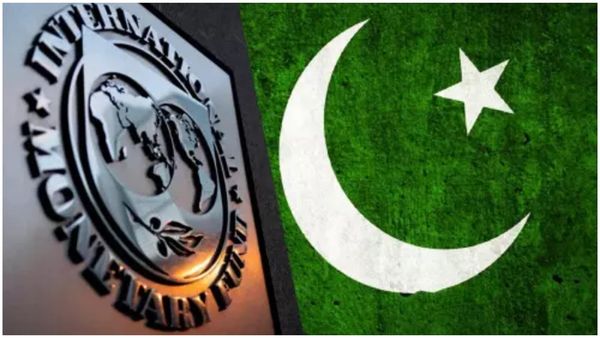 PAK: పాక్ లో భారీగా పెరగనున్న పన్నులు.. !