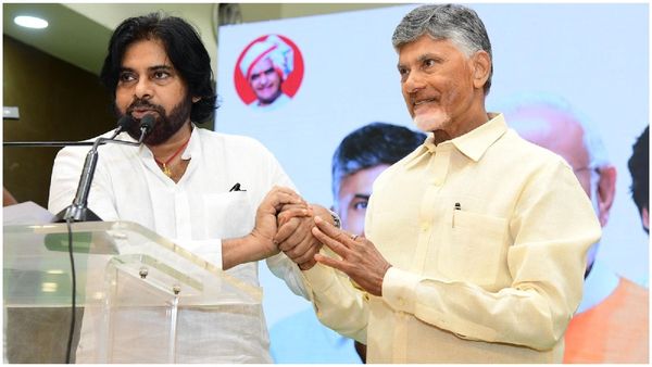 చంద్రబాబు మంత్రివర్గంలో పవన్ కు ప్రత్యేక హోదా- తొలిసారి..!!