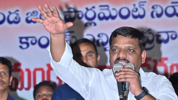Graduate MLC Result 2024: ఆధిక్యంలో తీన్మార్ మల్లన్న..!