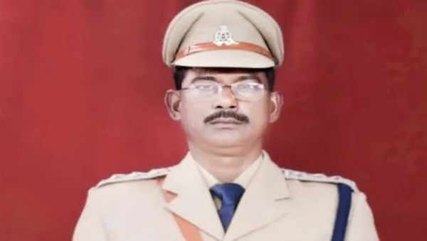 డీఎస్పీని కానిస్టేబుల్‌గా డిమోట్ చేశారు: ఎందుకంటే?