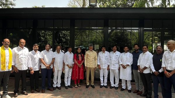 మోడీ కేబినెట్లో నలుగురు టీడీపీ మంత్రులు ! ముగ్గురి పేర్లు ఫైనల్ ?
