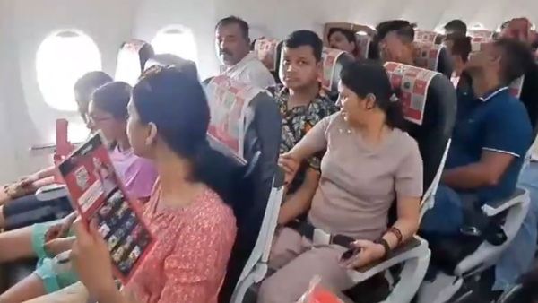 ఫ్లైట్‌లో అల్లాడిన ప్రయాణికులు: విమానాల మంత్రి మన రామ్మోహన్ నాయుడే