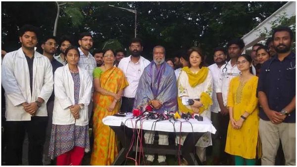 సమ్మె విరమించిన తెలంగాణ జూడాలు: మంత్రి దామోదర కీలక హామీలు