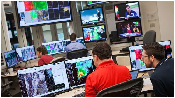 తెలుగు రాష్ట్రాలకు వాతావరణ శాఖ బిగ్ అలర్ట్..!!