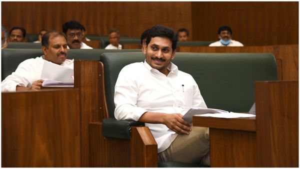 అసెంబ్లీలో జగన్ స్థానం అక్కడేనా - తాజా నిర్ణయం..!!