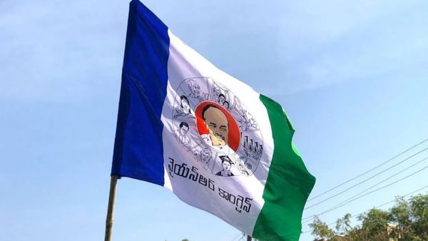 ఆ వైసీపీ ఎమ్మెల్యే టీడీపీ వైపు చూస్తున్నారా..?