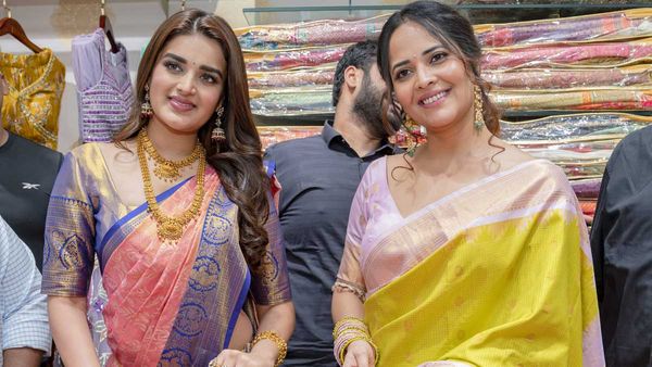 అనంతపురంలో సౌత్ ఇండియా షాపింగ్ మాల్..సందడి చేసిన అనసూయ..!!