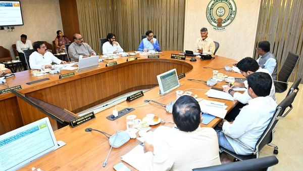 2న ఏపీ కేబినెట్: వాలంటీర్లపై ఆ నిర్ణయం?: సూపర్ 6లో అమలు ఒక్కటే- మిగిలినవి ఏం చేద్దాం?
