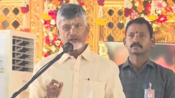 అన్నా క్యాంటీన్ల నిర్వహణపై చంద్రబాబు కీలక ప్రకటన..!!