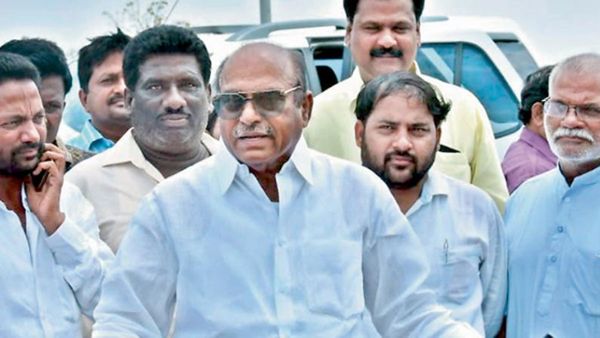 జేసీ దివాకర్ రెడ్డి కేసు కొట్టేసిన స్పెషల్ కోర్టు, అధికారంలో సొంత పార్టీ, తాడిపత్రి