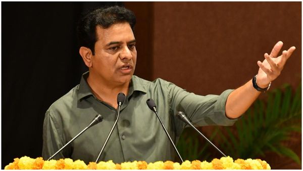 ఏపీకి నిధుల వరద.. తెలంగాణా ముఖాన బురద!!