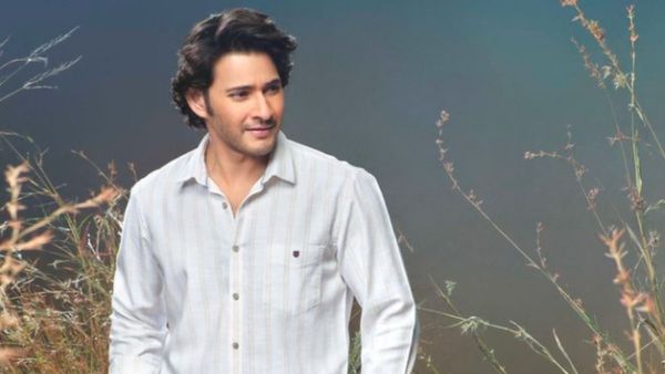 ఖాళీగా ఉండటంతో చీరల షాపులకు వెళుతున్న మహేష్ బాబు