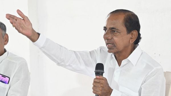 కేసీఆర్ కు షాకిచ్చిన ఆరుగురు ఎమ్మెల్యేలు!!