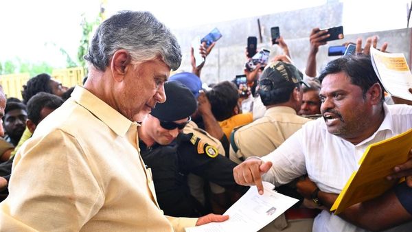 చంద్రబాబు శుభవార్త.. వారి అకౌంట్లలోకి డబ్బులు