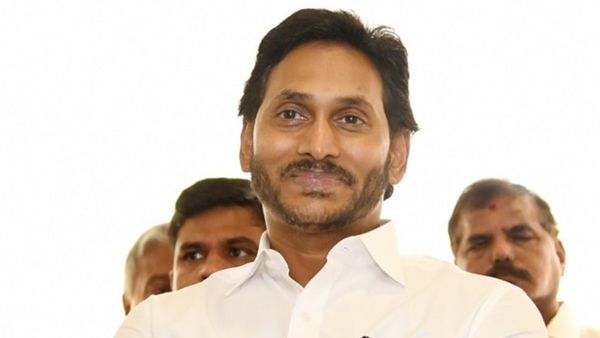 జగన్ కేసులో ట్విస్ట్, సీబీఐ కోర్టులో రోజువారీ విచారణ చెయ్యండి, హైకోర్టు ఆర్డర్