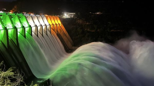 హారతులు పట్టనున్న చంద్రబాబు