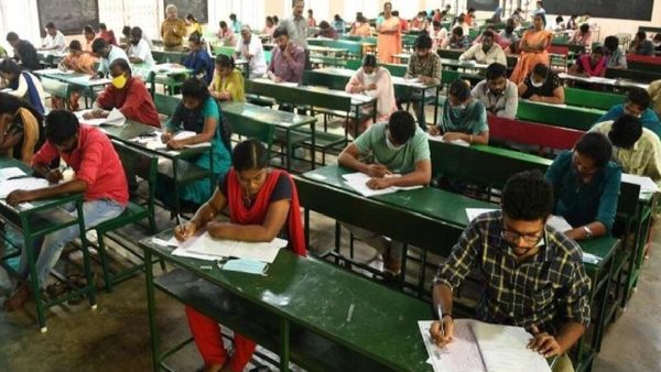 తెలంగాణ అభ్యర్థులకు గుడ్ న్యూస్: ఆ పరీక్షలు వాయిదా: మళ్లీ ఎప్పుడంటే?