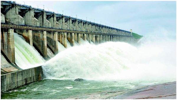 Sriramsagar: బాబ్లీ గేట్లు ఎత్తిన అధికారులు.. శ్రీరాంసాగర్ కు రానున్న వరద..