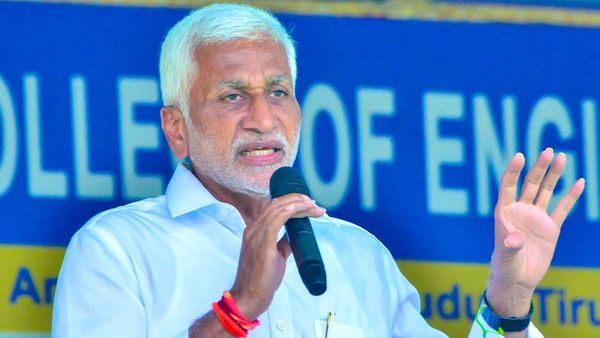 విజయసాయి రెడ్డికి వైసీపీ నుండి అనూహ్య మద్దతు