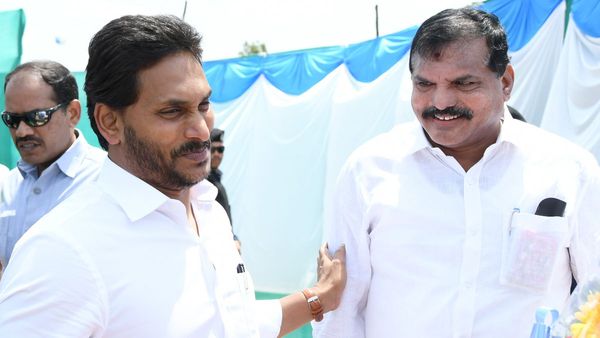 బొత్సా పై టీడీపీ అభ్యర్దిగా - జగన్ ధీమా వెనుక, గెలుపెవరిది..!!