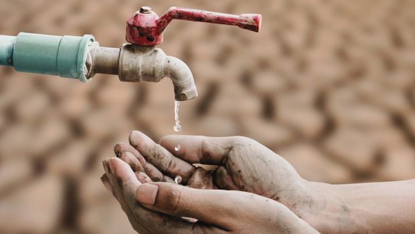 హైదరాబాద్‌ వాసులకు గ‌మ‌నిక‌.. నేడు పలు ప్రాంతాల్లో తాగునీటి సరఫరా బంద్‌..