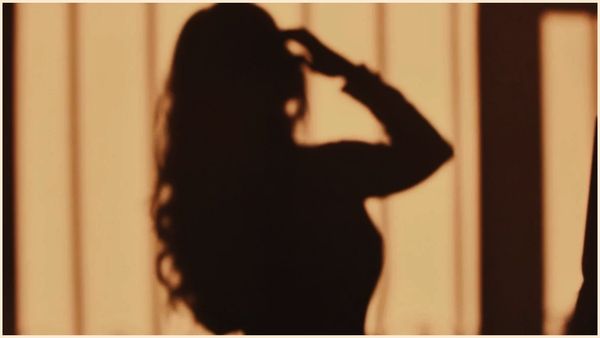 8 ఏళ్లుగా ఒక్క హిట్ లేదు... ప్రైవేట్ ఐలాండ్ కొన్న హీరోయిన్!