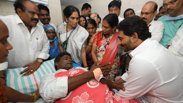 రేపు ఆగమన్నా మావాళ్లు ఆగరు-సుప్రీంకెళ్తామని జగన్ హెచ్చరిక ! కార్యకర్తల పరామర్శ...!