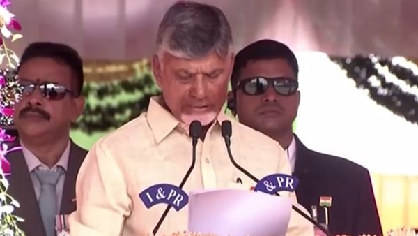 చంద్రబాబు పంద్రాగస్టు స్పీచ్-ఫీజు రీయింబర్స్ మెంట్ పై కీలక ప్రకటన..!