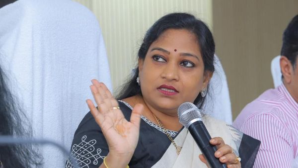 వంగలపూడి అనిత పాయకరావుపేట ఎమ్మెల్యే.. హోం మంత్రి కాదు!