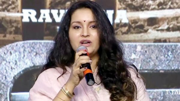  రేణు దేశాయ్ సంచలన పోస్ట్.. మాట్లాడే గొంతులను మూయించడమే స్వేచ్ఛ అంటూ..