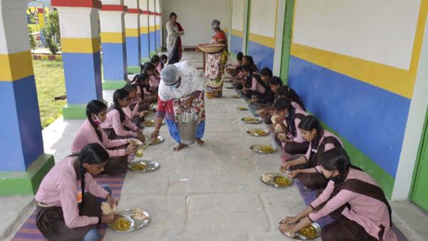 అనాథ‌ ఆశ్ర‌మంలో న‌లుగురు విద్యార్థ‌ులు మృతి..!!