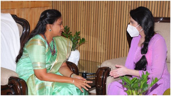 చంద్రబాబు సర్కార్ కు బిగ్ ట్విస్ట్ ఇచ్చిన కాదంబరీ జెత్వానీ..! చావు కబురు చల్లగా..