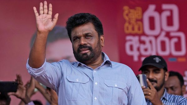 పొరుగున మార్క్సిస్ట్ ప్రభంజనం