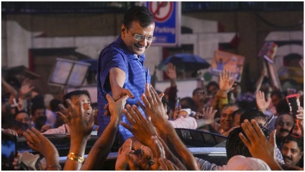 కేజ్రీవాల్ ఎంట్రీ - కాంగ్రెస్ కు దెబ్బేనా, కీలక మలుపు..!!