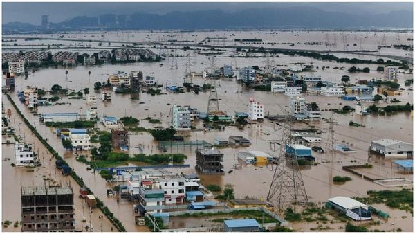 మళ్ళీ బుడమేరుకు వరద - గండ్లు, అలర్ట్..!!