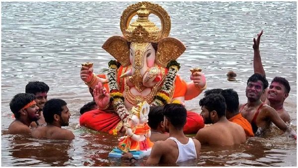Ganesh Nimajjanam: కొనసాగుతోన్న నిమజ్జనం..