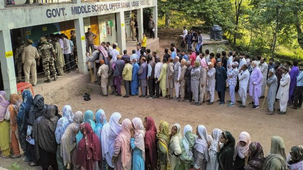 జమ్మూకాశ్మీర్ ఎన్నికలు: ముగిసిన రెండో దశ పోలింగ్, ఓటింగ్ శాతం ఎంతంటే?