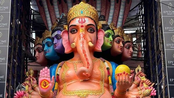 Khairathabad Ganesh: బడా గణేషుడి దర్శనానికి పోటెత్తిన భక్తులు..!