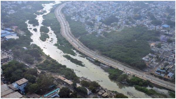 సర్వే అధికారుల అడ్డగింతలు.. మూసీ నిర్వాసితుల ఆందోళనలు.. ఉద్రిక్తత!