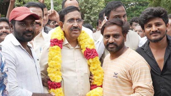 అమరావతిలో మంత్రి నారాయణ Vs కమిషనర్ - ఇదీ పంచాయితీ....!!