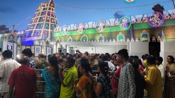 ఆన్‌లైన్‌లో టీటీడీ టికెట్లు- లింక్ ఇదే