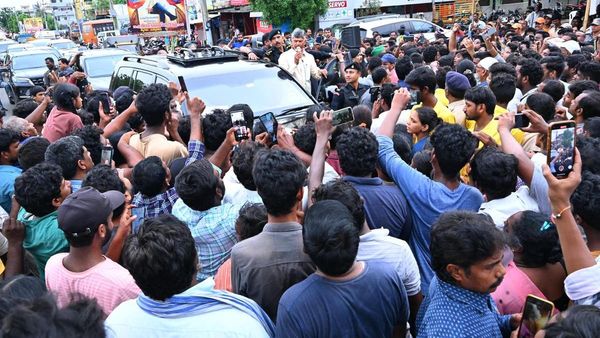 నలుగురు మంత్రులకు చంద్రబాబు బిగ్ టాస్క్..!