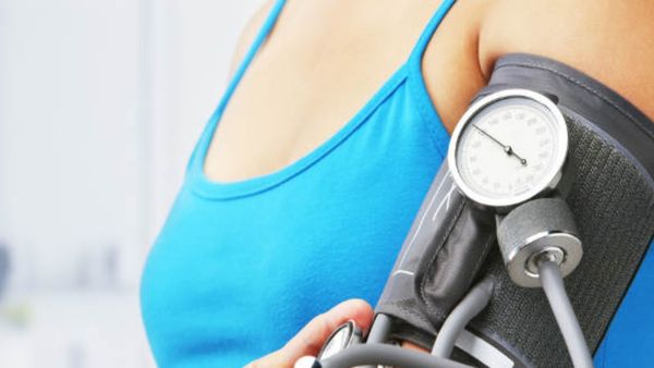 హైబీపీ తగ్గట్లేదా? ఈ హెర్బల్ టీలతో మీ హైబీపీకి చెక్!